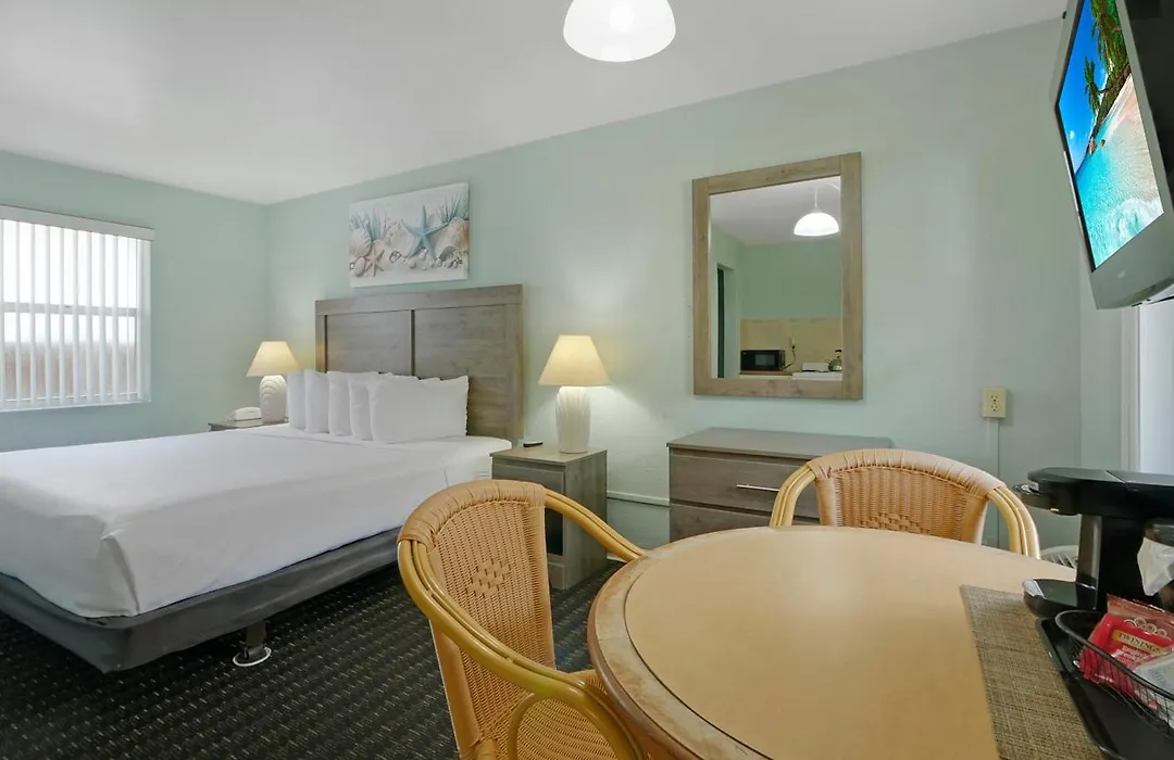 Ocean Court Beachfront Hotel-1